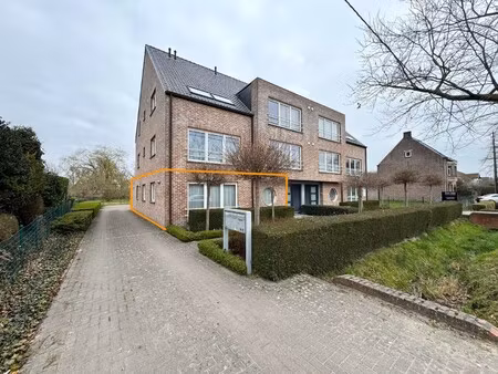 te huur: gelijkvloers appartement met 3 slaapkamers te erpe!