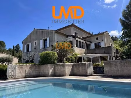 spacieuse maison familiale de 6 pièces avec piscine et terrain a
