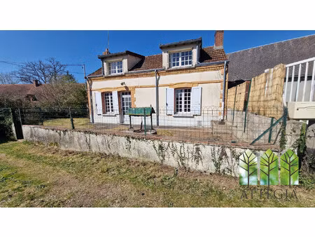 charmante maison de campagne avec jardin  dépendance et terrain