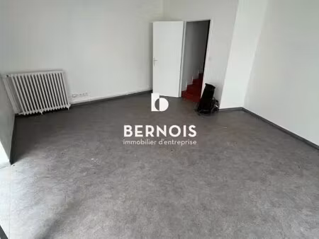 location commerce 92 m²