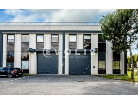 location bureaux 217 m² à 10 480 m²