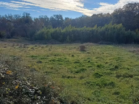 vente terrain 1870 m² saint-marcel-de-careiret (30330)