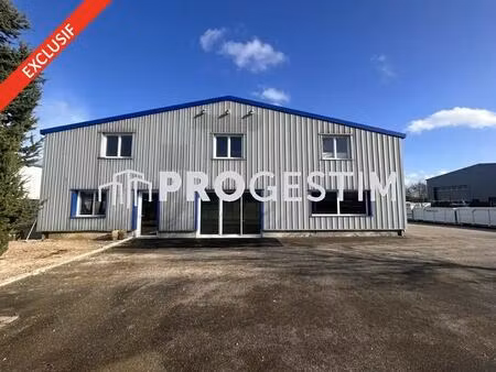 location local d'activités 393 m²