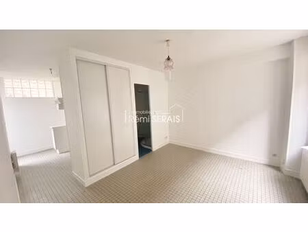 location appartement 2 pièces 29m²