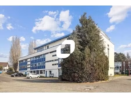 location bureaux 60 m² à 395 m²
