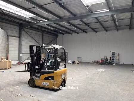 location local d’activités la ravoire 73490 731m²