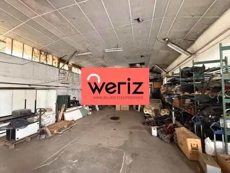 location local d'activités 250 m²