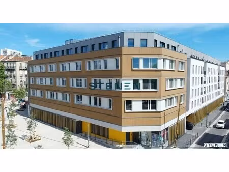 location bureaux 520 m² à 1 746 m²