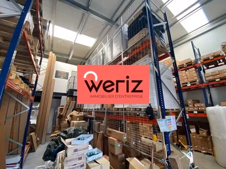 location entrepôt 70 m² à 240 m²