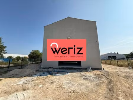 location local d'activités 140 m²