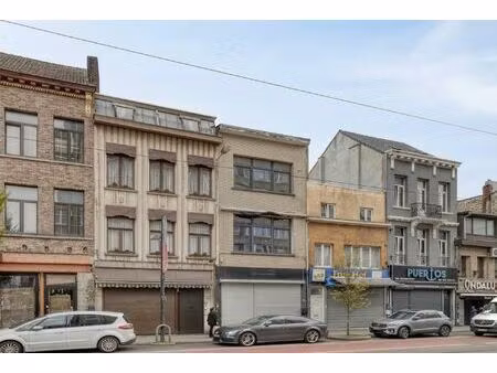 commercieel te koop in borgerhout met 2 slaapkamers