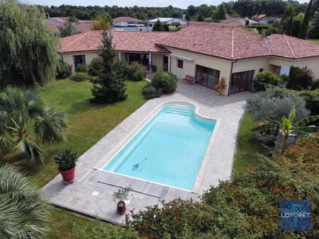 maison à la campagne