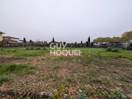 terrain à vendre de 886 m² au centre-ville de décines-charpieu