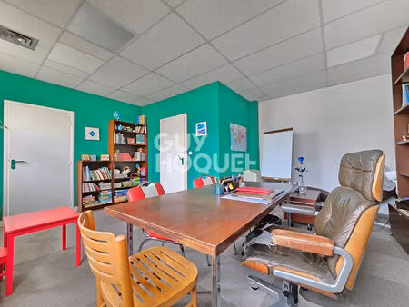 à vendre local commercial / professionnel à rillieux-la-pape