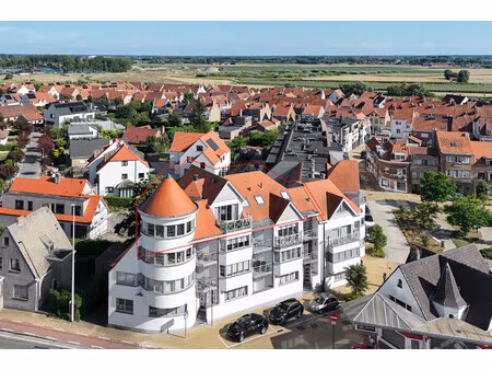 appartement te koop in knokke-heist met 2 slaapkamers