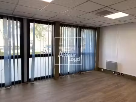 location bureaux moissy-cramayel 77550 214m²