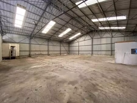 location entrepôt mainvilliers 28300 440m²