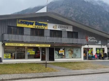 location commerce 78 m²