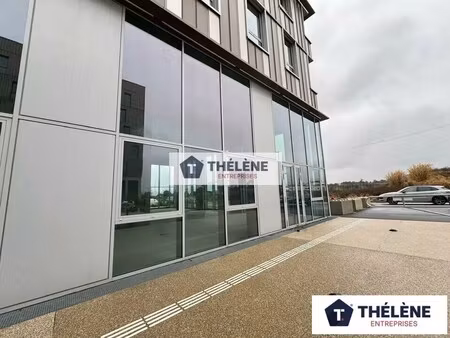 location commerce 292 m²