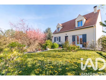 maison traditionnelle à fontenay-mauvoisin (78200)
