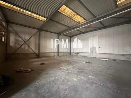 location commerce 280 m²