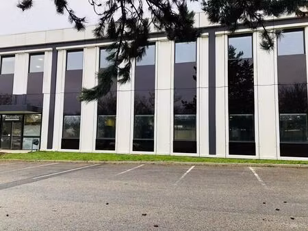 location bureaux 290 m² à 1 456 m²