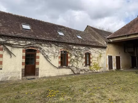 vente longère et corps de ferme à nogent-le-bernard (72110) : à vendre / 147m² nogent-le-b
