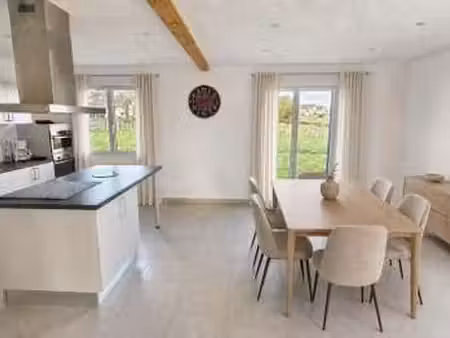 vente maison à neuilly-le-vendin (53250) : à vendre / 143m² neuilly-le-vendin
