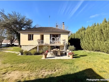 maison individuelle - jardin calme 2 garages