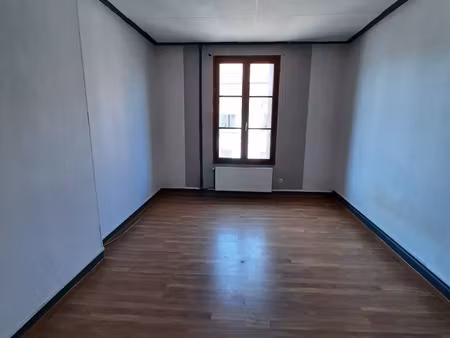 vente immeuble 209 m² scorbé-clairvaux (86140)