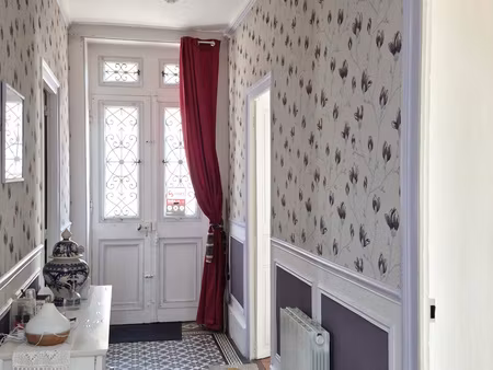 ensemble de deux habitations