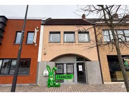 bien commercial polyvalent bénéficiant d’un excellent empla…