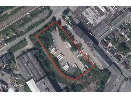 à vendre : terrain en zone industrielle