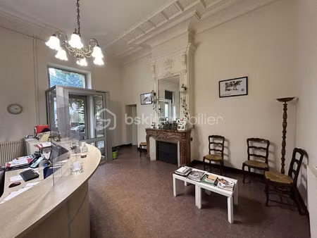 vente maison 16 pièces 700 m² à agen (47000)  600 000 €