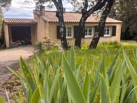 propriété avec piscine vue pic saint-loup & garrigue 30