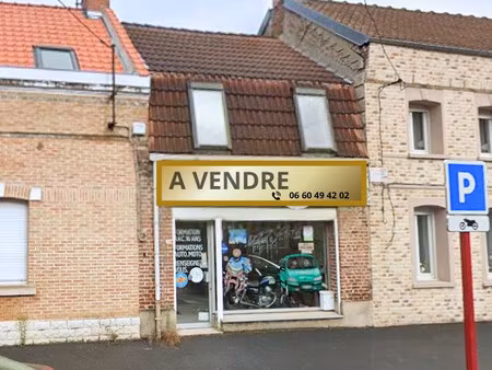 local commercial + studio indépendant – 13 % de rentabilité