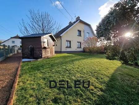 maison semi-individuelle avec 3 chambres jardin garage et parking