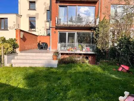 appart 2ch   jardin  garage  peb b