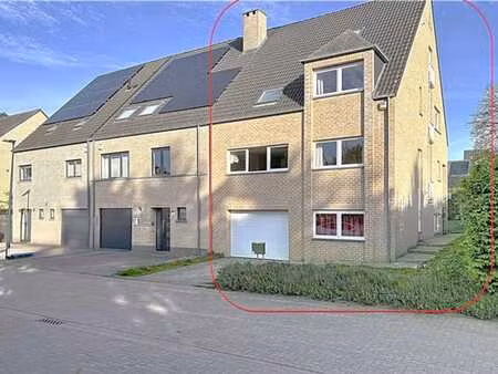 villa total 323m² - habitable 233m². 5chb  bureau  2sdd  sdb