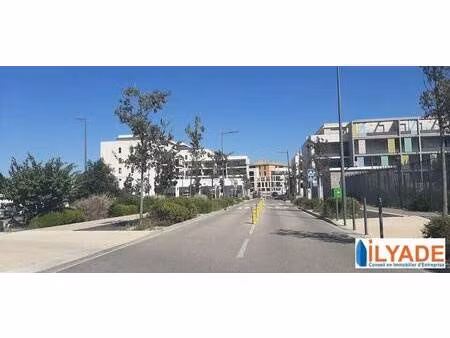 local commercial à vendre