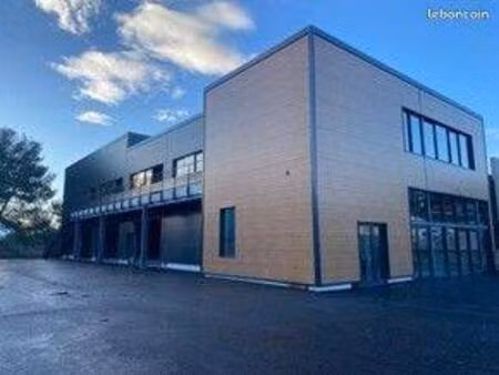 local commercial à louer