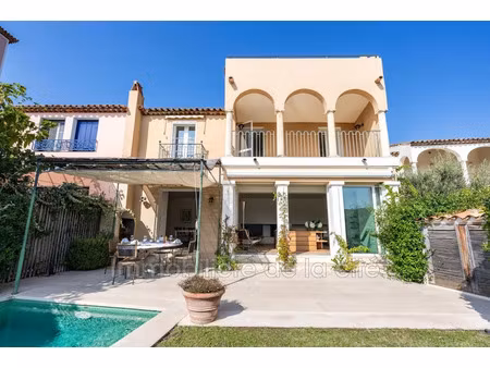 vente maison 5 pièces 225 m² à port grimaud (83310)  4 950 000 €