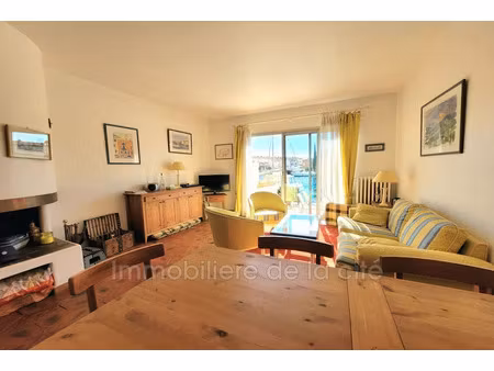 vente maison 5 pièces 97 m² à port grimaud (83310)  1 370 000 €