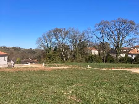 terrain constructible viabilisé à vendre