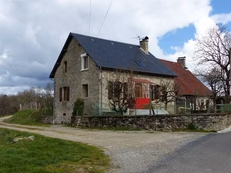 maison saine et économe à la campagne
