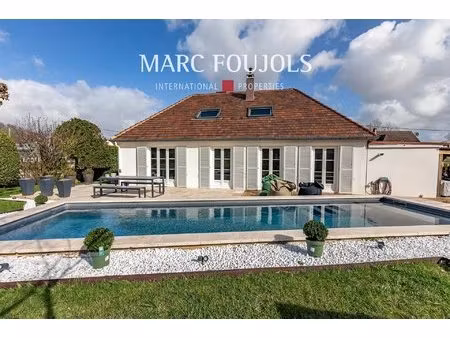 maison familiale avec piscine et jardin plein sud
