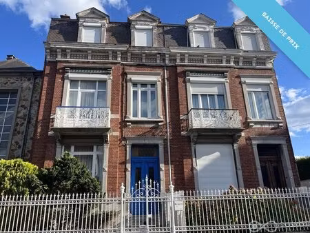 belle maison de maître dans le centre ville