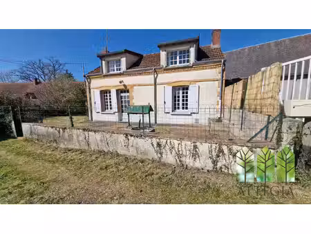 charmante maison de campagne avec jardin  dépendance et terrain