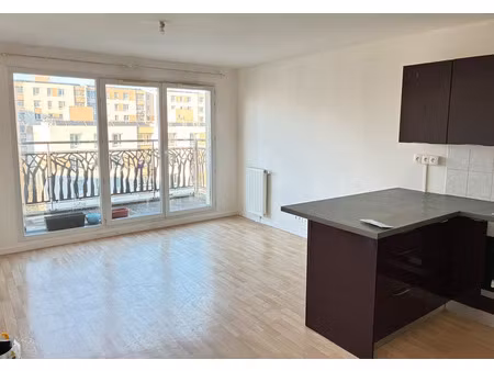t3 / 58m² / sartrouville (rer a)