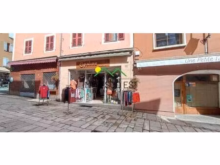 local commercial à vendre